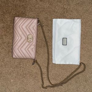 Gucci GG Marmont wallet on a chain, Nude